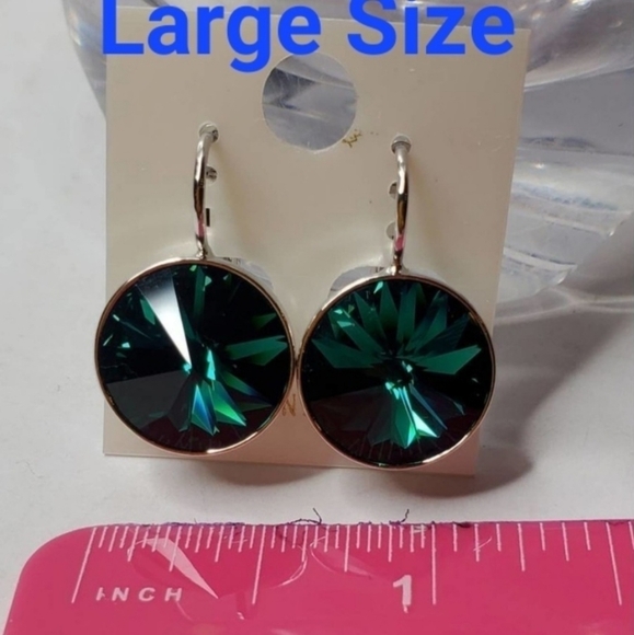 NWT! Swarovski Element Clear round Earrings. Dangle. Party. Wedding. Sparkling - Picture 2 of 5